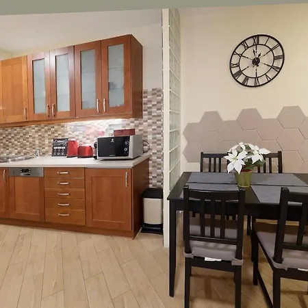 Orangehomes Garden View Friendly With Free Parking דירה בודפשט
