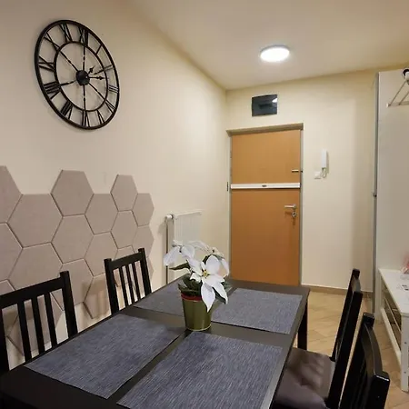 דירה Orangehomes Garden View Friendly With Free Parking *