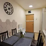 Διαμέρισμα Orangehomes Garden View Friendly With Free Parking *