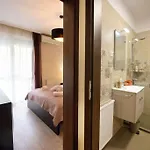 Orangehomes Garden View Friendly With Free Parking Διαμέρισμα