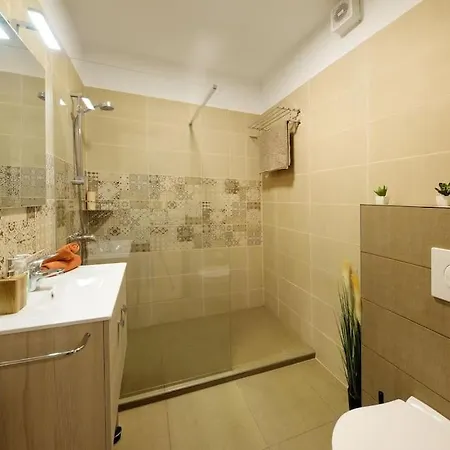 Orangehomes Garden View Friendly With Free Parking * 부다페스트