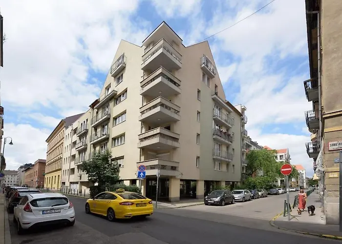 Orangehomes Garden View Friendly With Free Parking 公寓